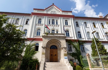 Eötvös József College