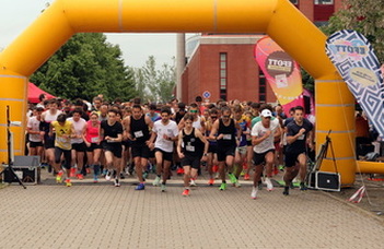 Ezren futottak az ELTE 5vös 5km versenyén